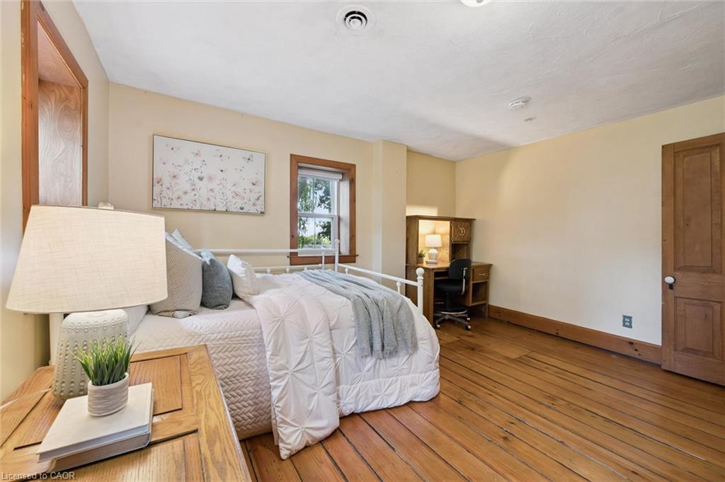 318 Guelph Avenue Property Photo 26