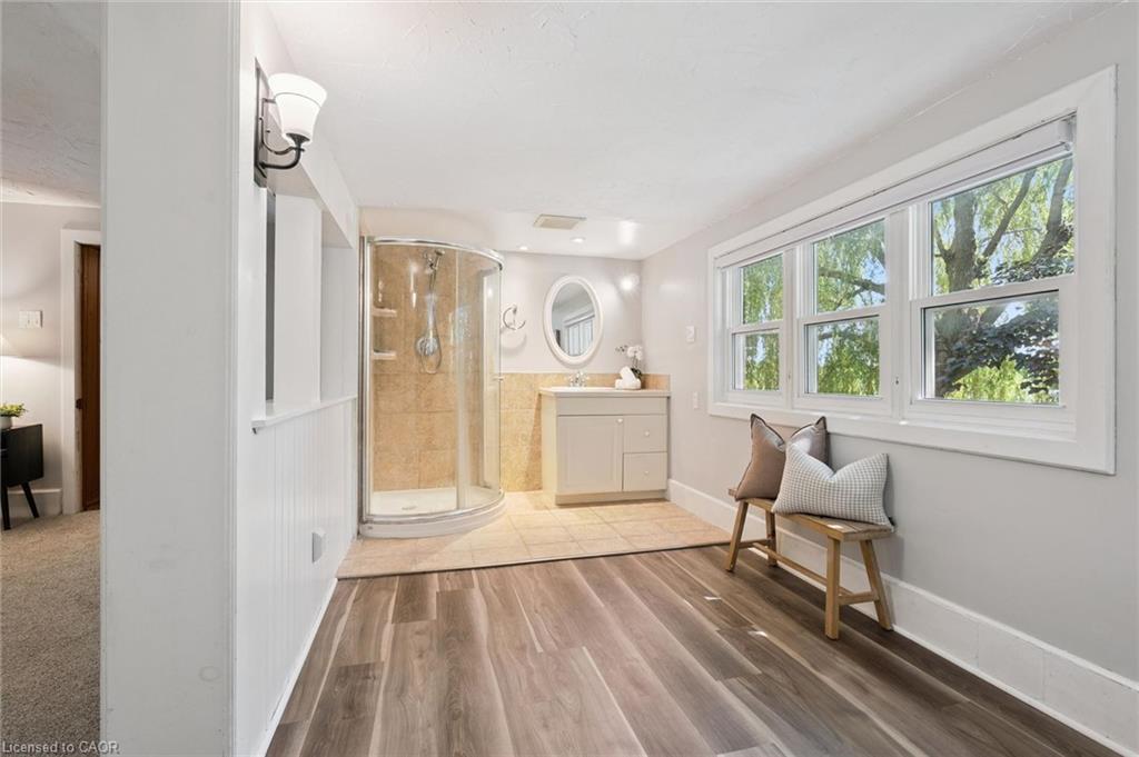 318 Guelph Avenue Property Photo 32