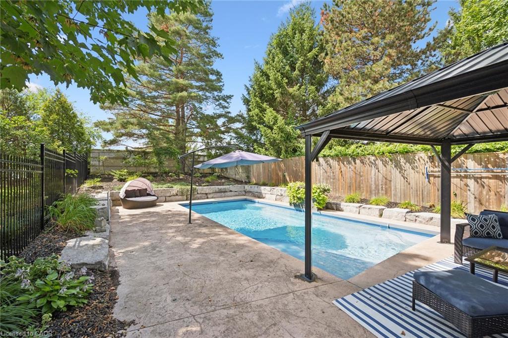 318 Guelph Avenue Property Photo 40