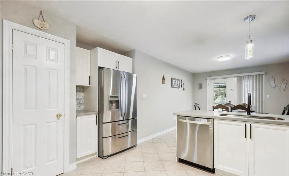 996 Beach Boulevard Property Photo 9