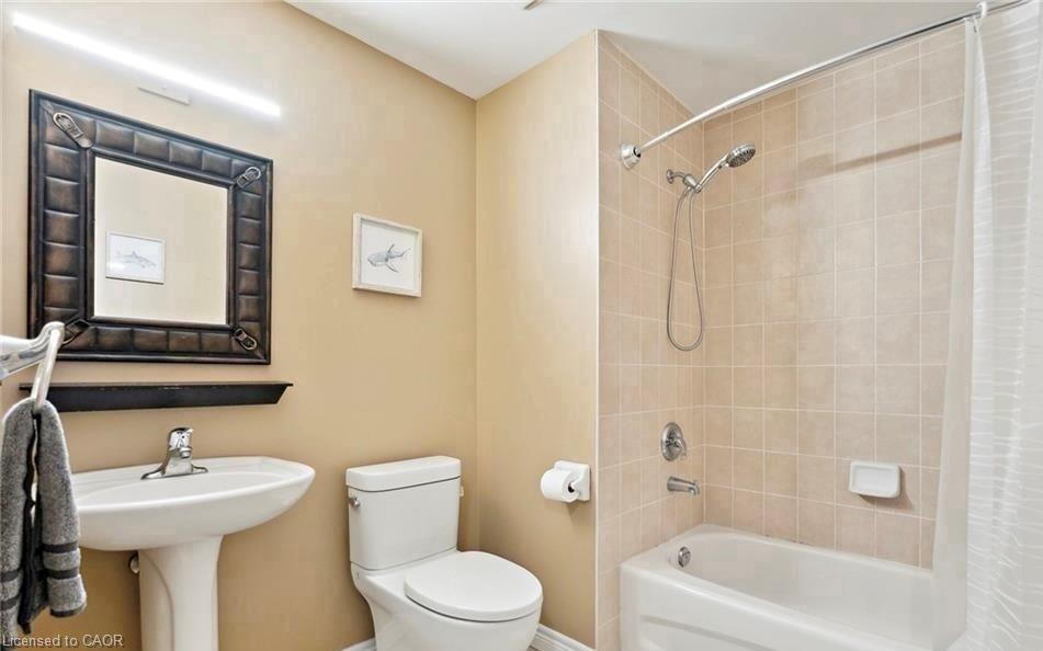 996 Beach Boulevard Property Photo 14