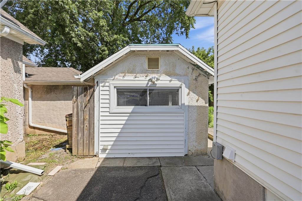218 Lake Street Property Photo 34