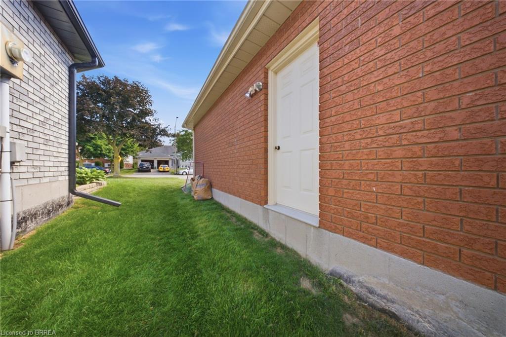 68 Allensgate Drive Property Photo 29