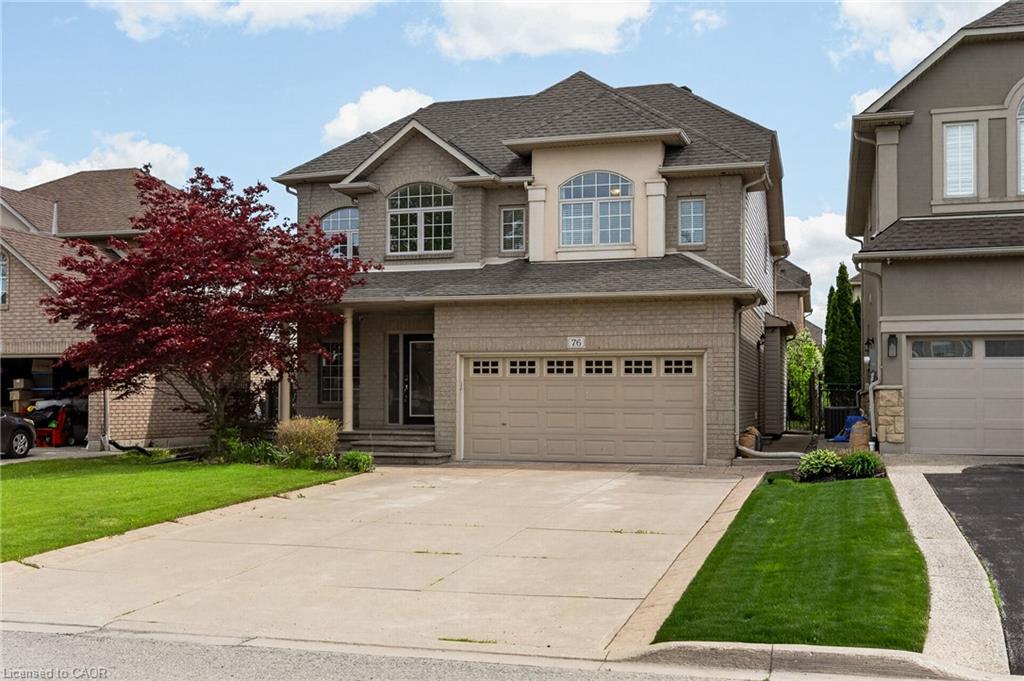 76 Moorland Crescent Property Photo 2
