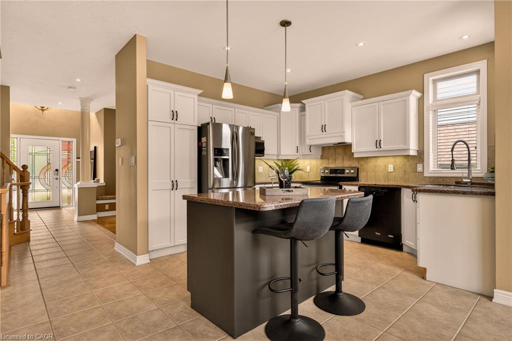 76 Moorland Crescent Property Photo 11
