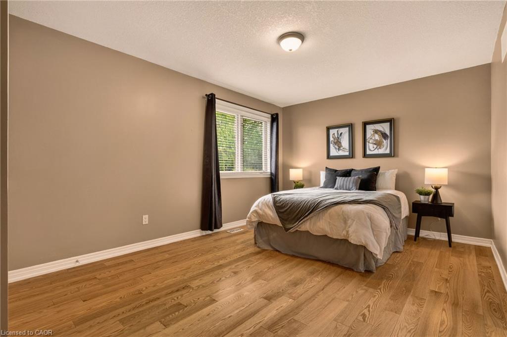 76 Moorland Crescent Property Photo 35