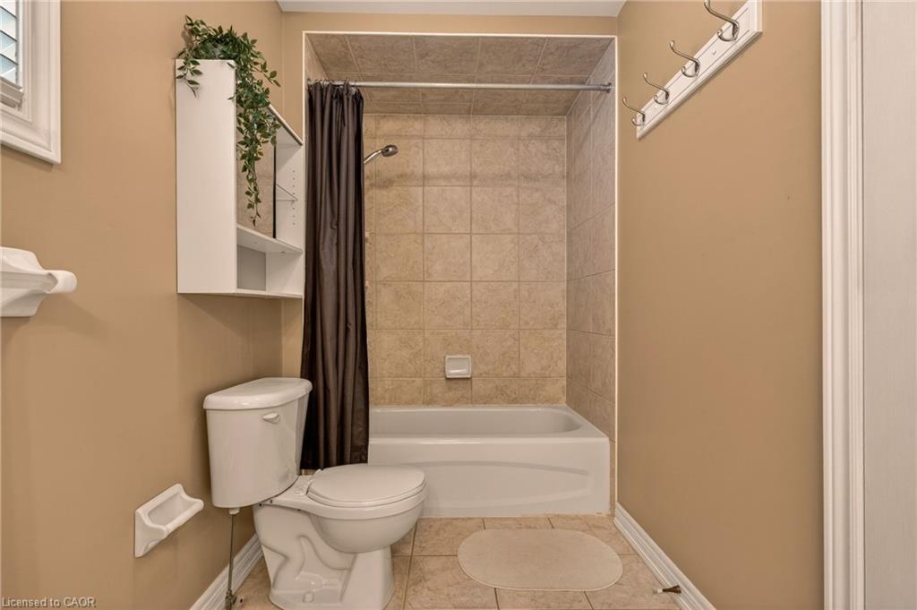 76 Moorland Crescent Property Photo 38