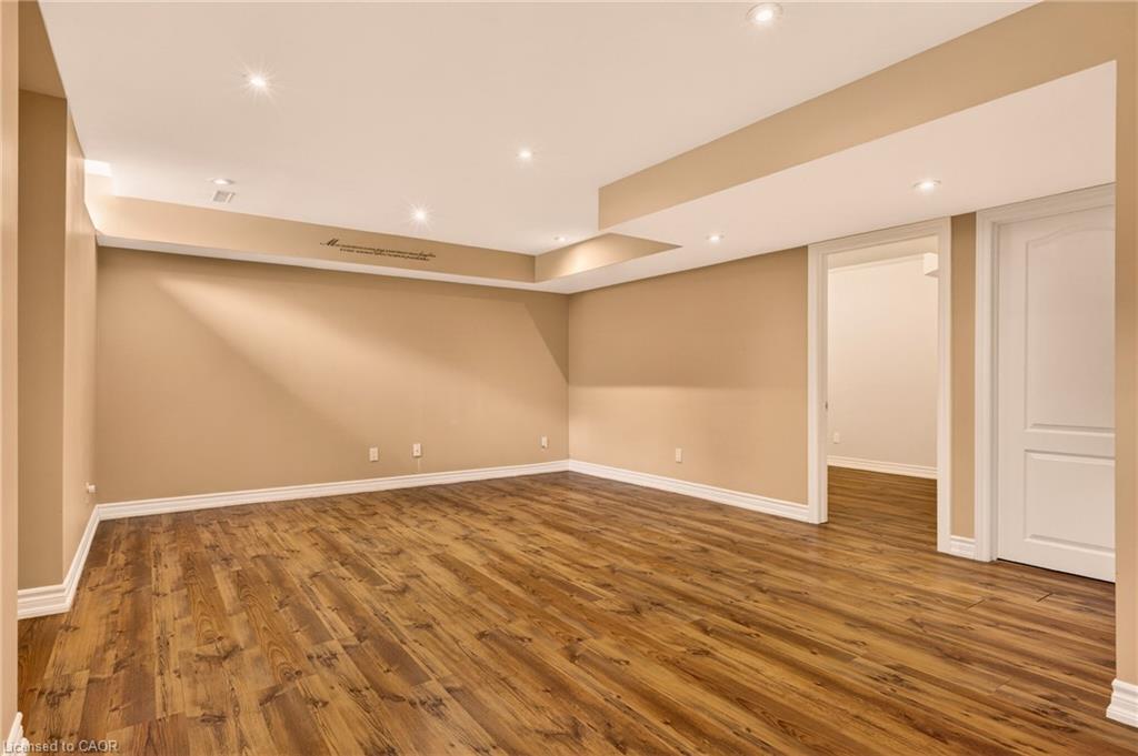 76 Moorland Crescent Property Photo 39