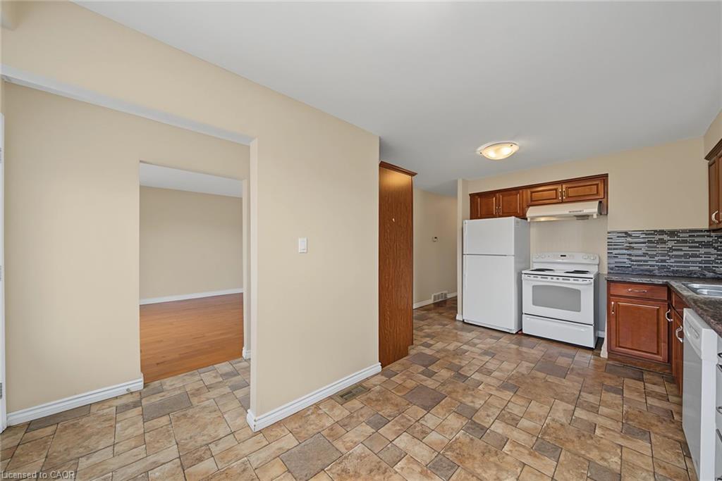 59 Aterno Drive Property Photo 7