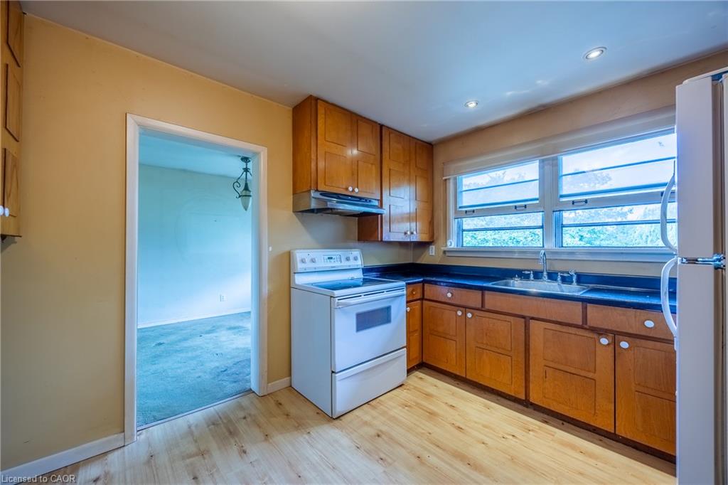 107 Erie Street Property Photo 16