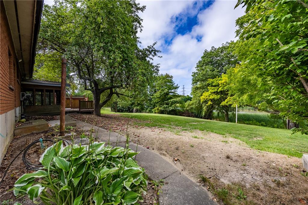 107 Erie Street Property Photo 21