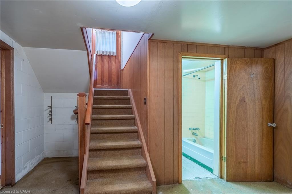 107 Erie Street Property Photo 23