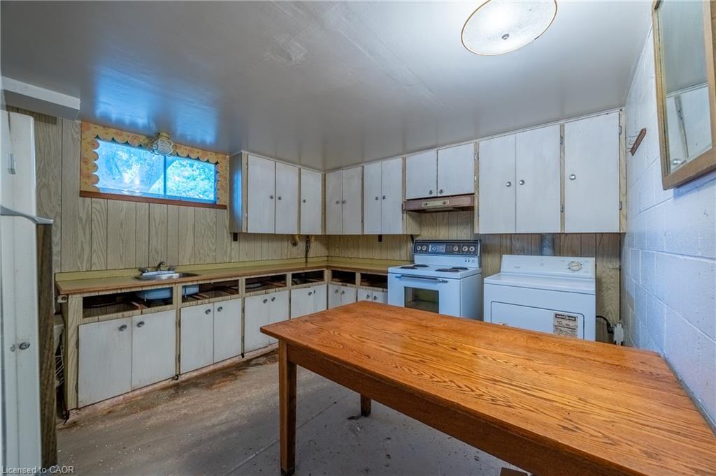 107 Erie Street Property Photo 29