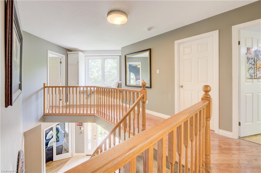 7664 Maltby Road E Property Photo 19