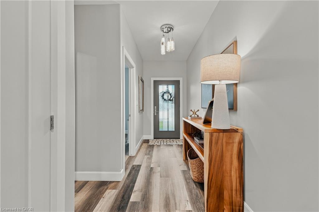 1070 Evans Street W Property Photo 23