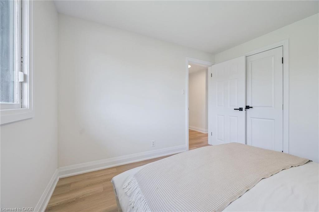 299 Dale Crescent Property Photo 18
