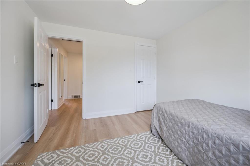 299 Dale Crescent Property Photo 20