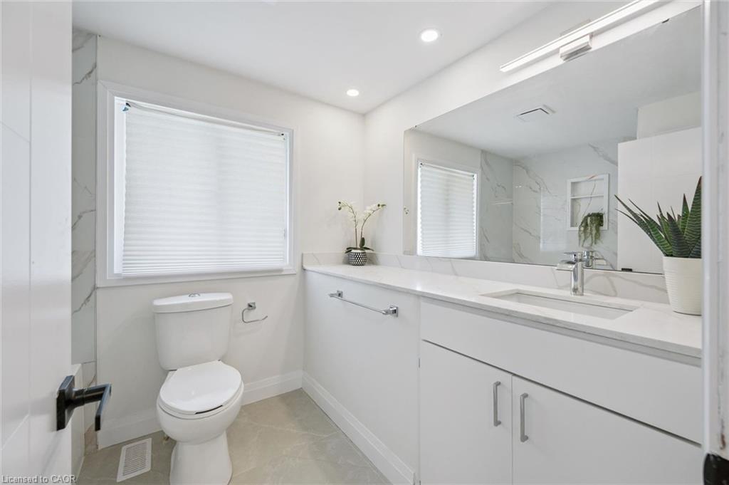 299 Dale Crescent Property Photo 23