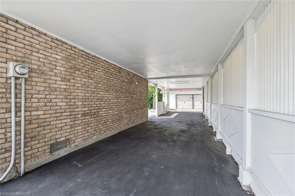 299 Dale Crescent Property Photo 38