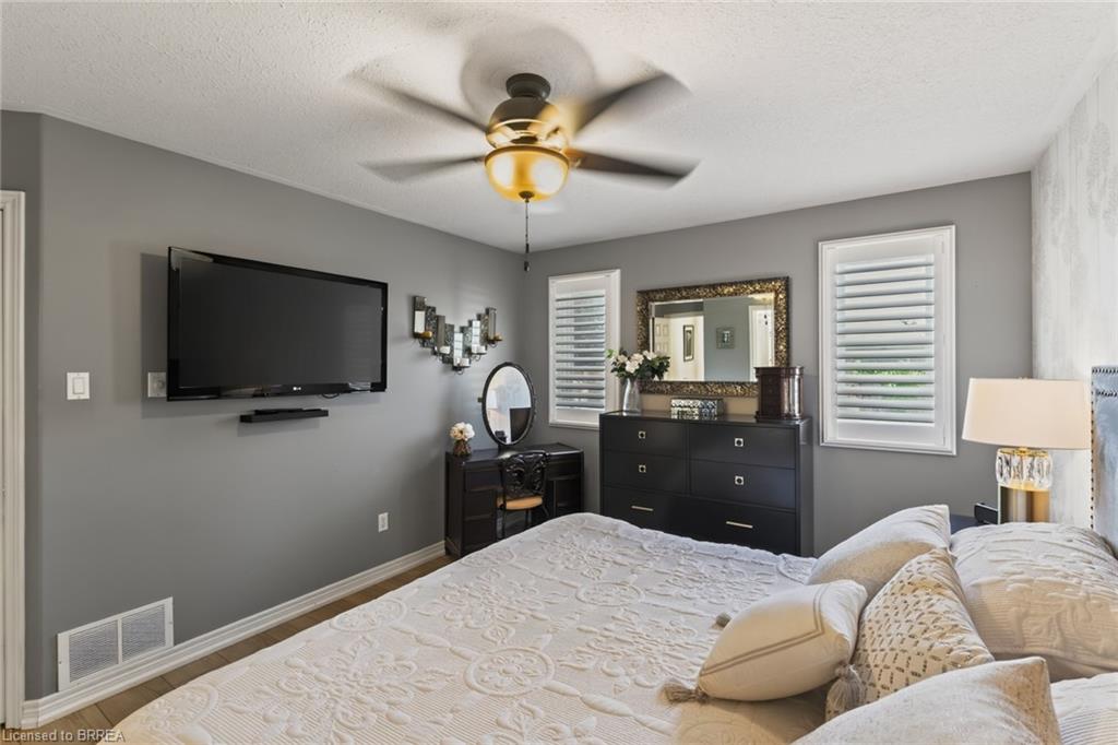 62 Varley Crescent Property Photo 32
