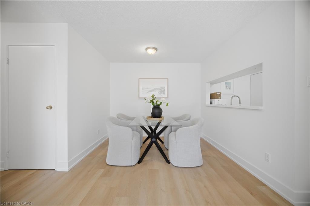 532-1450 Glen Abbey Gate Property Photo 10