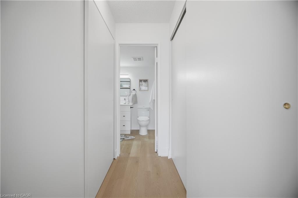 532-1450 Glen Abbey Gate Property Photo 24