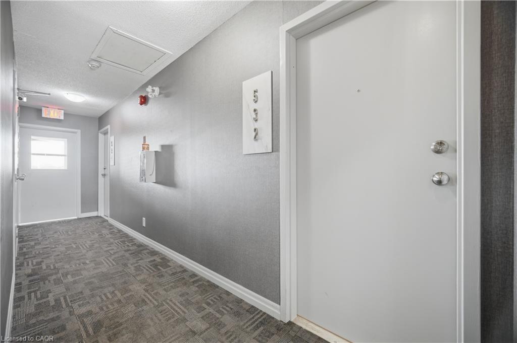 532-1450 Glen Abbey Gate Property Photo 32