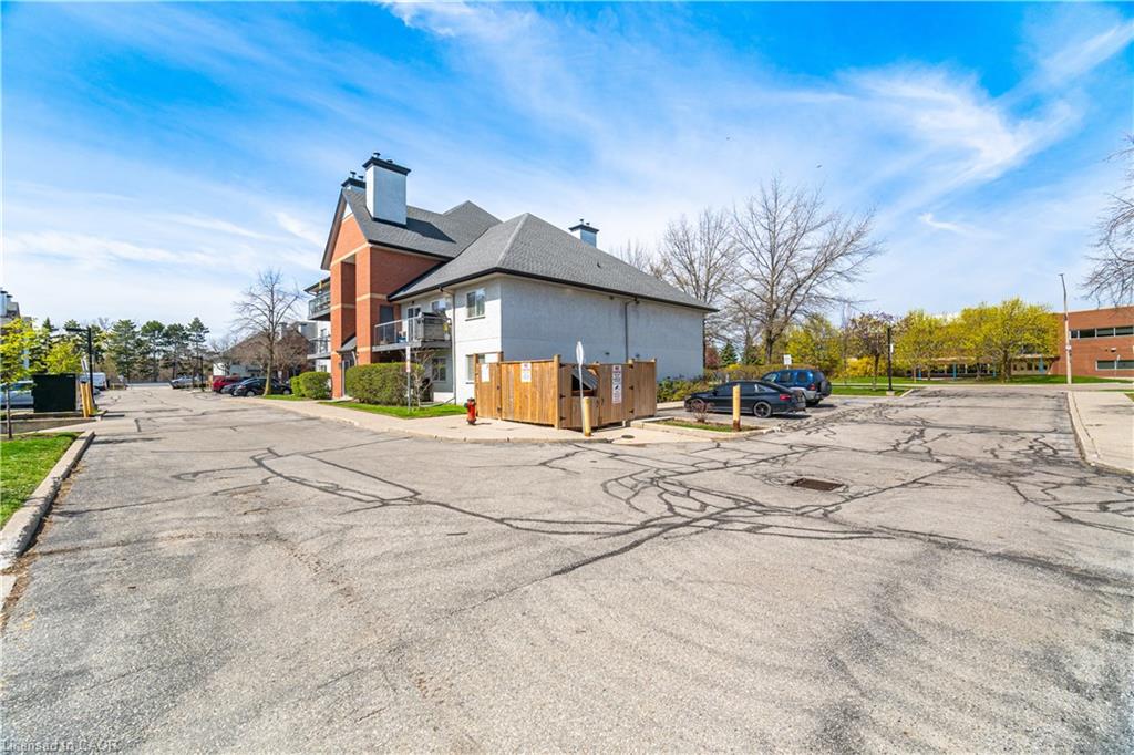 532-1450 Glen Abbey Gate Property Photo 41