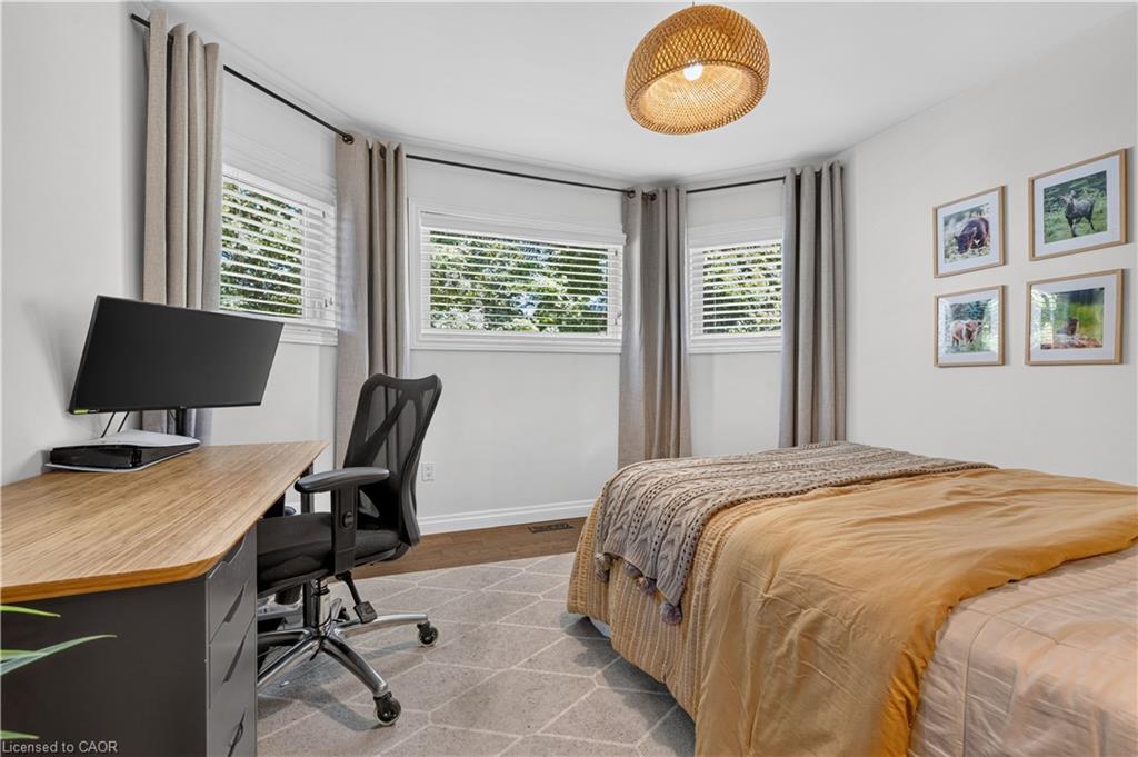 51 Gollop Crescent Property Photo 35