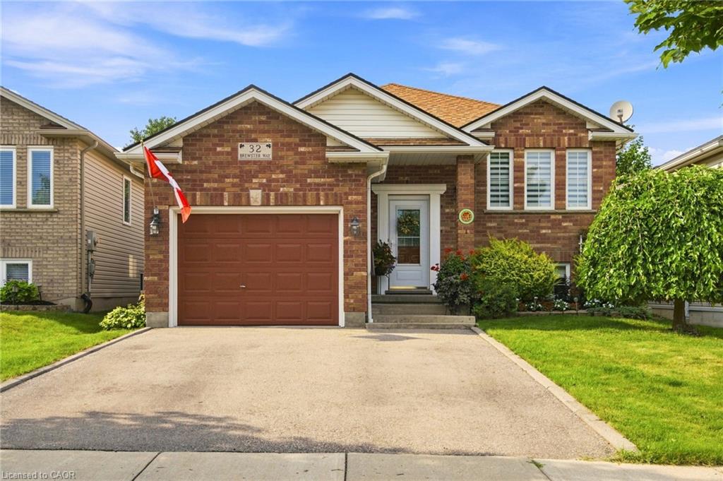32 Brewster Way Property Photo 1