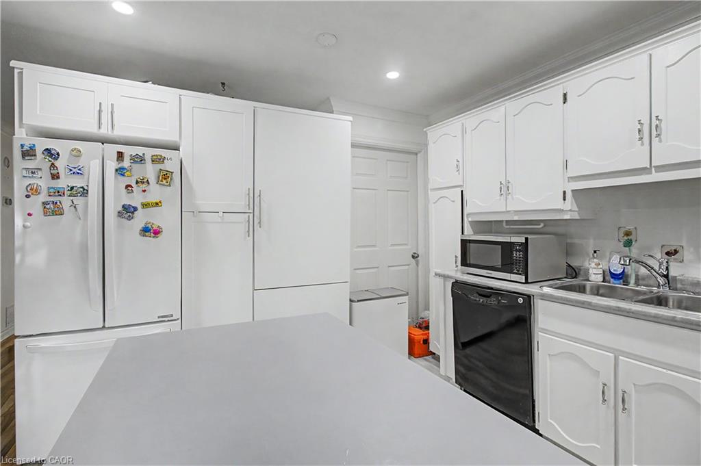 2110 Cavendish Drive Property Photo 6