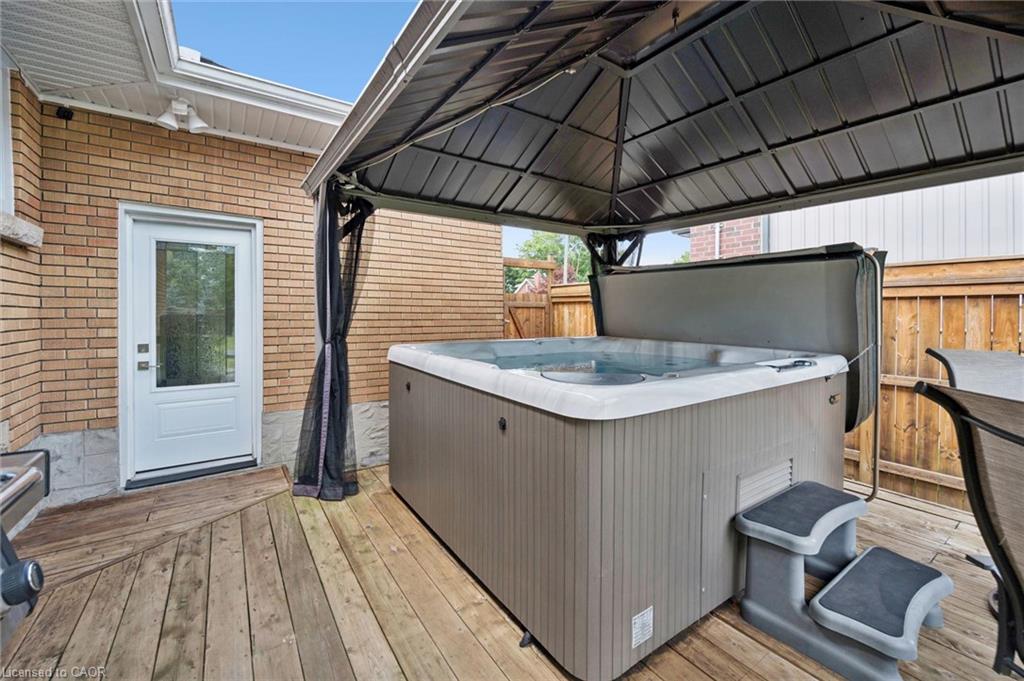 49 East Street Property Photo 32