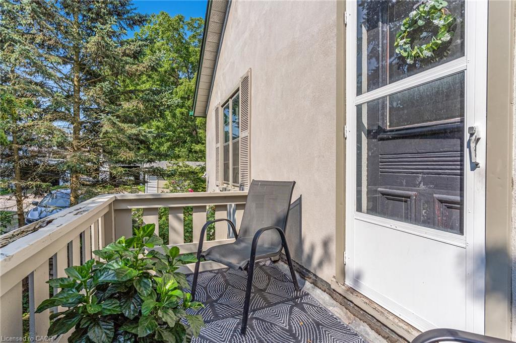 67 Queen Street W Property Photo 34