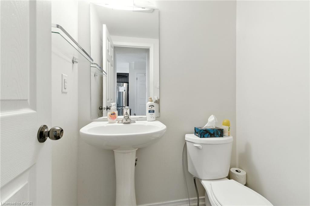 245 Powell Road Property Photo 4