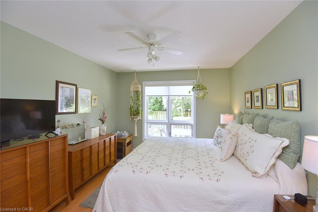 13-476 Walkers Line Property Photo 30
