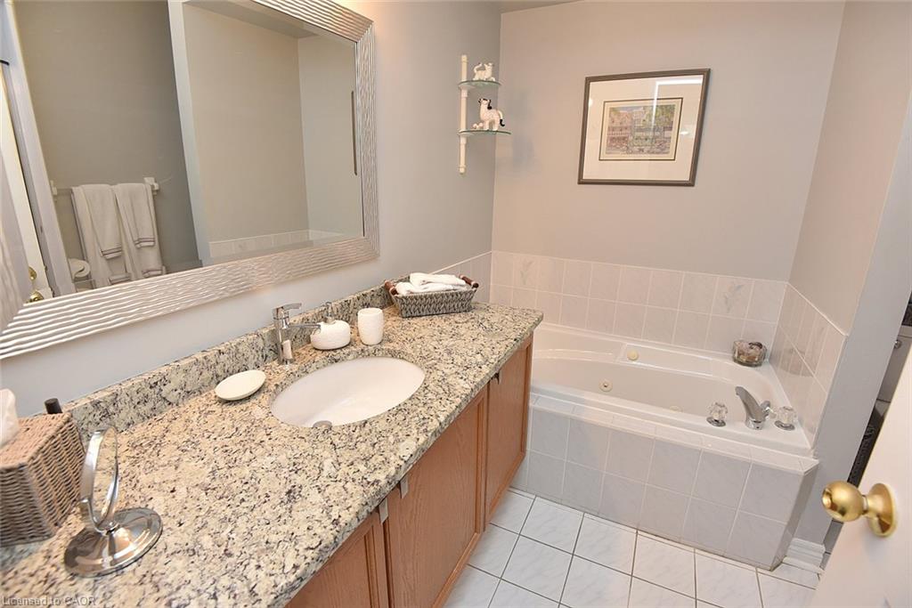 13-476 Walkers Line Property Photo 31