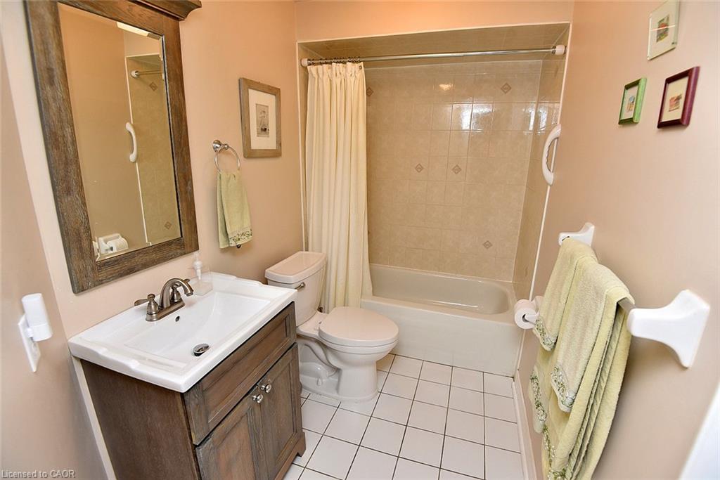 13-476 Walkers Line Property Photo 42