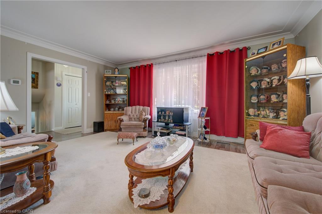 99 Highman Avenue Property Photo 9