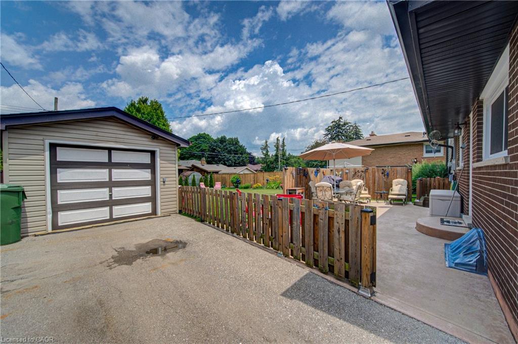 99 Highman Avenue Property Photo 37