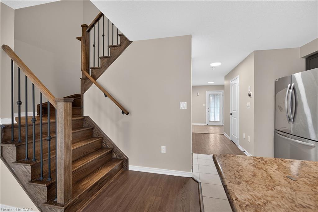 82 Scarletwood Street Property Photo 23
