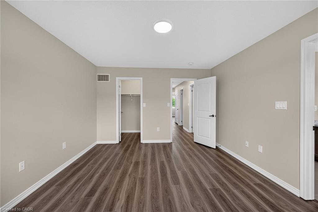82 Scarletwood Street Property Photo 27