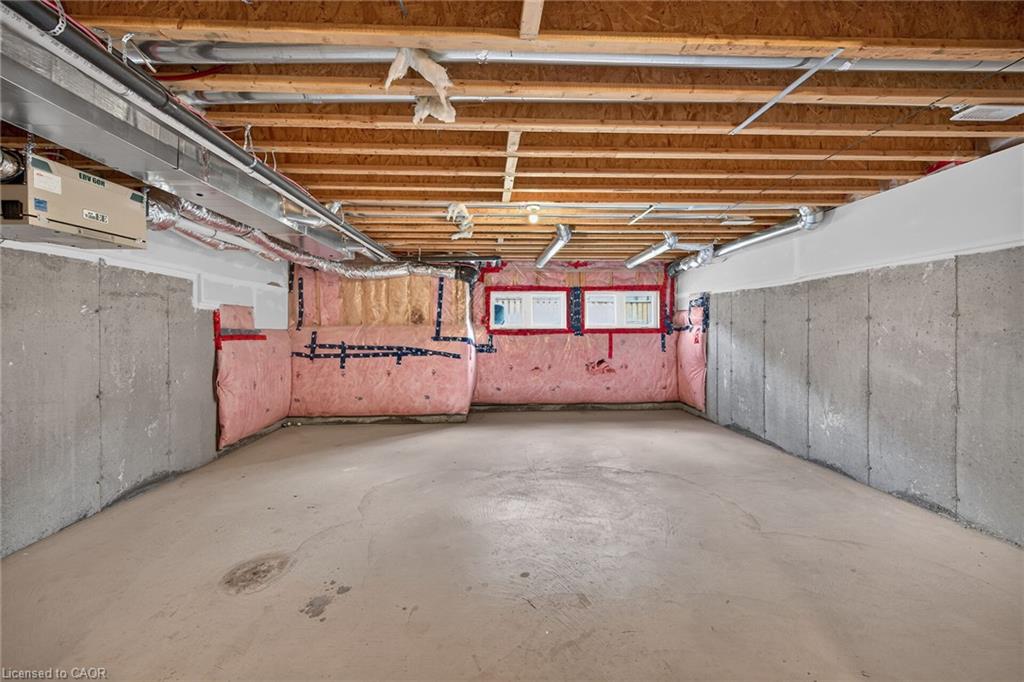82 Scarletwood Street Property Photo 40