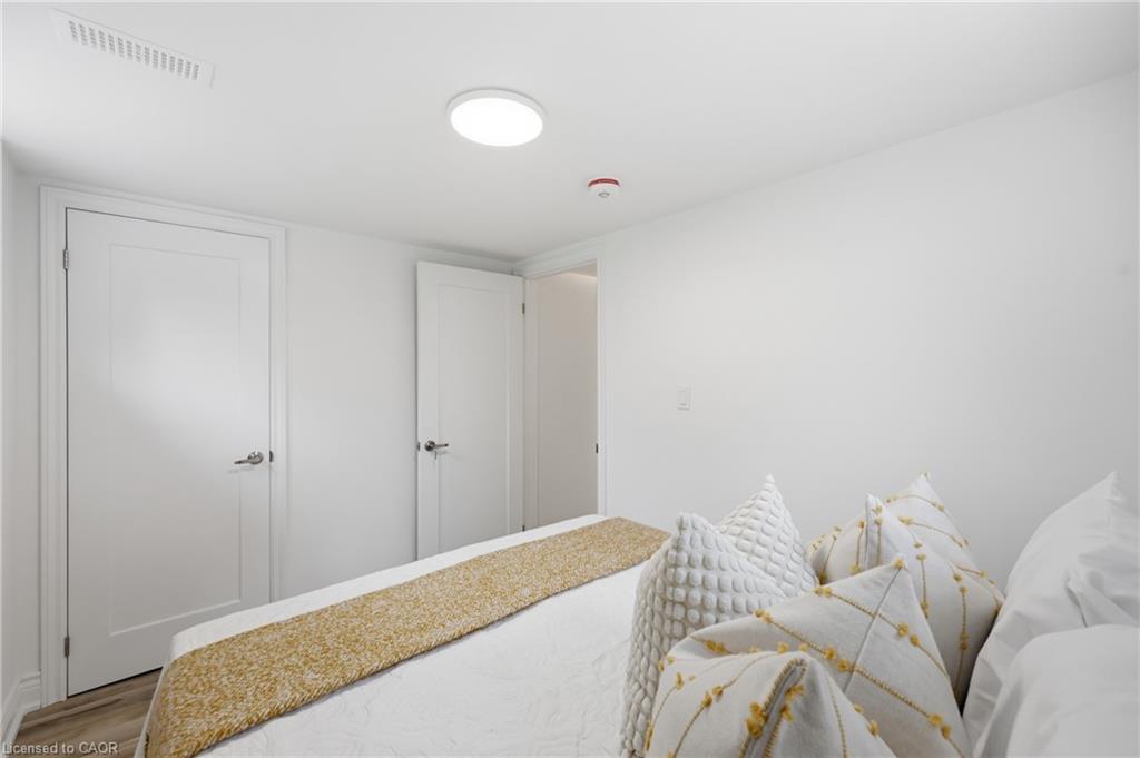 156 East 36th Street Property Photo 35