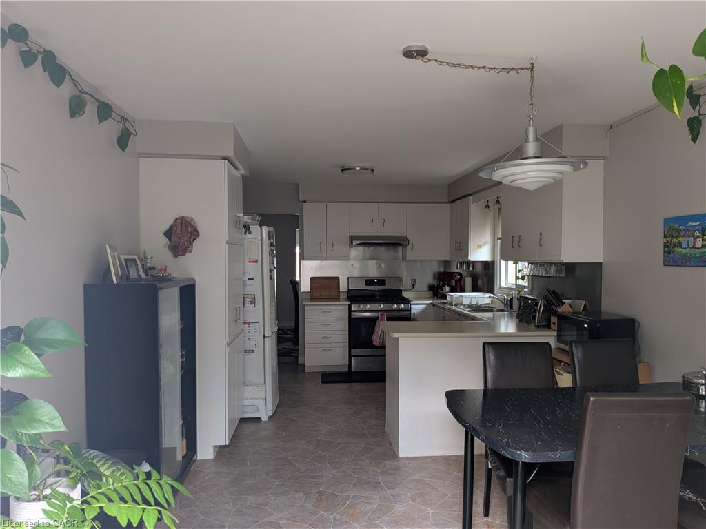 45 Caswell Drive Property Photo 8