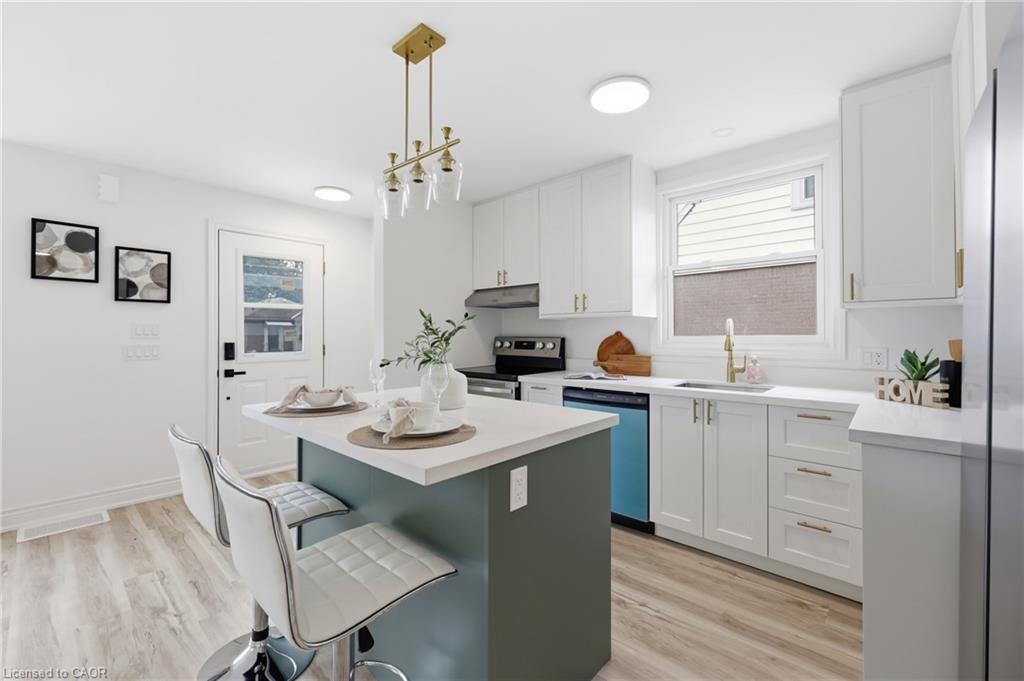 156 East 36th Street Property Photo 12
