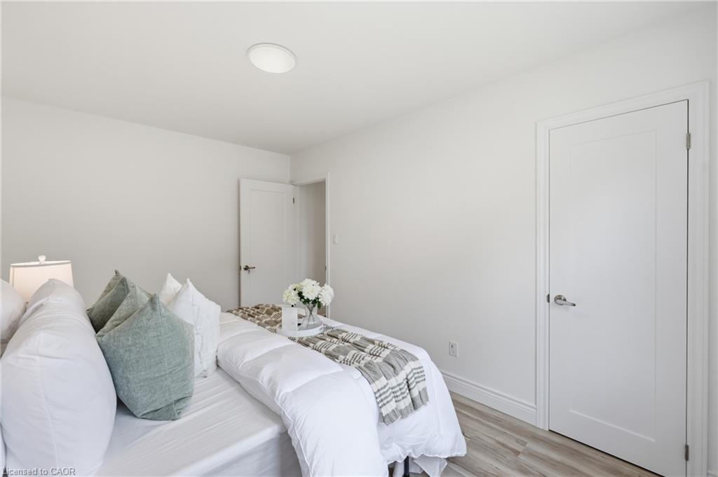 156 East 36th Street Property Photo 18