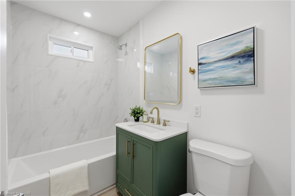 156 East 36th Street Property Photo 19