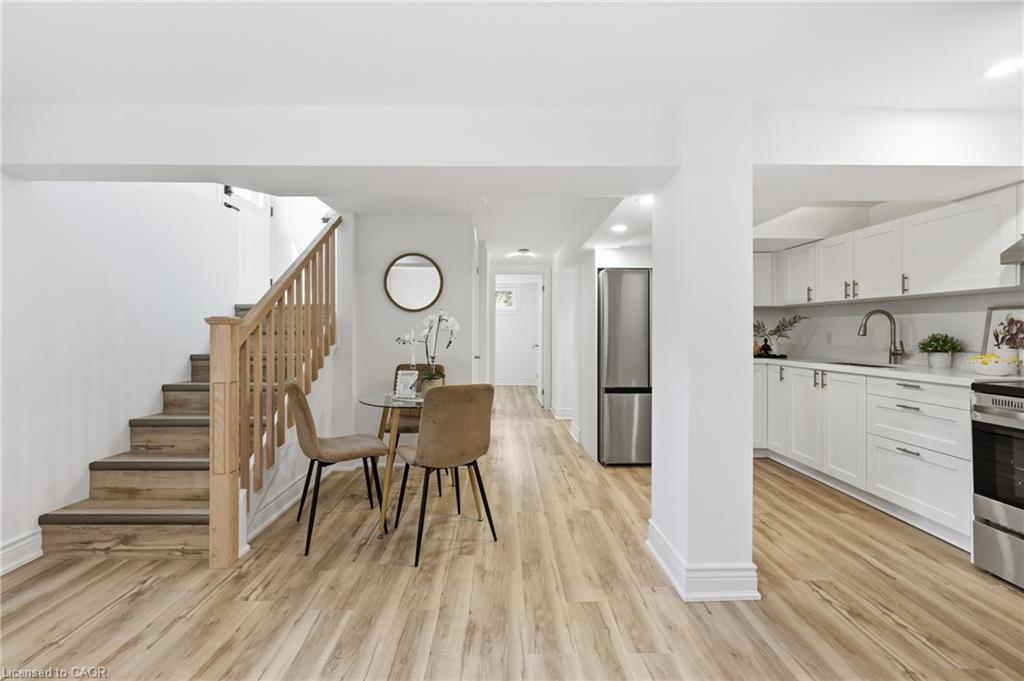 156 East 36th Street Property Photo 22
