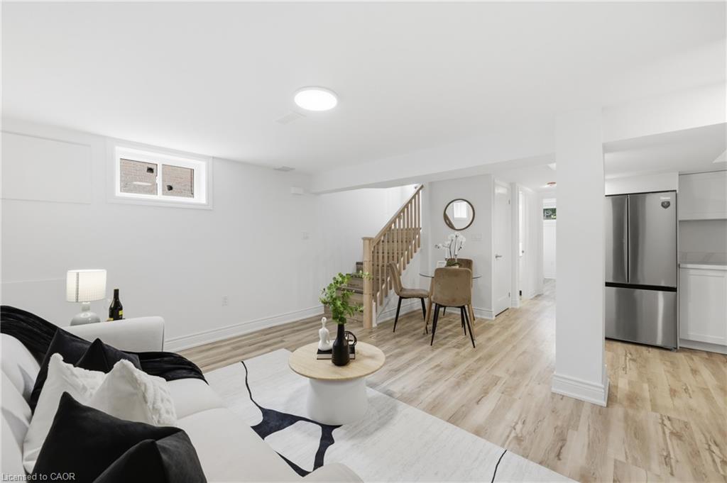 156 East 36th Street Property Photo 27