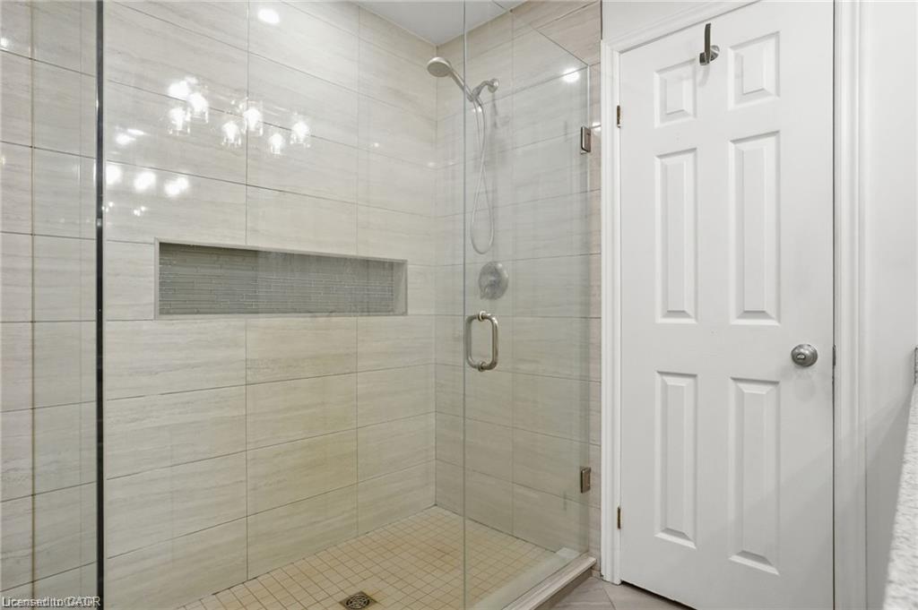 2000 15 Side Road Property Photo 21